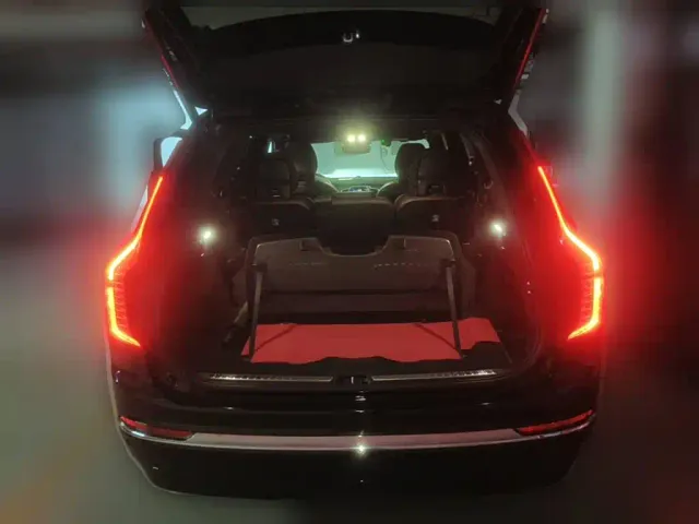 Volvo XC90 — Фото автомобиля 5
