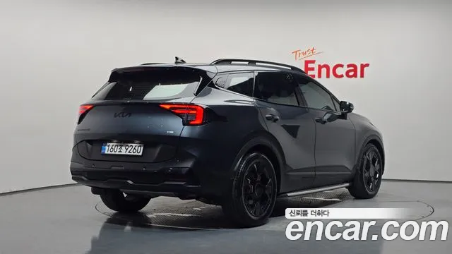 Kia Sportage Бензин 1.6 турбо 2WD — Фото автомобиля 2