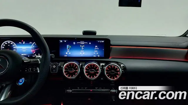 Mercedes-Benz A-Class — Фото автомобиля 16