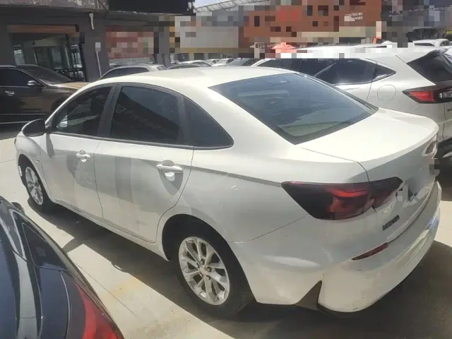 Chevrolet Monza — Фото автомобиля 4