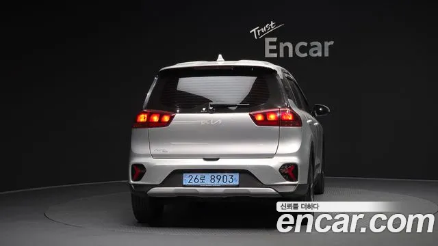 Kia Niro Niro Plus Light (Такси) — Фото автомобиля 4