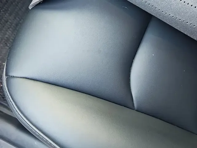 Tesla Model Y — Фото автомобиля 3