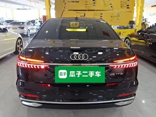 Audi A6L — Фото автомобиля 3