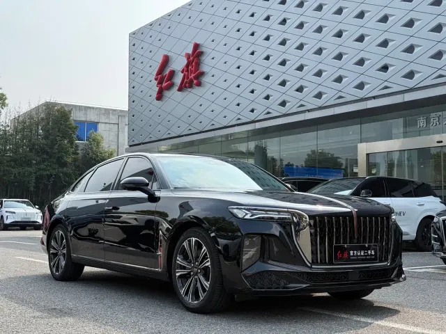 Hongqi H9 — Фото автомобиля 3