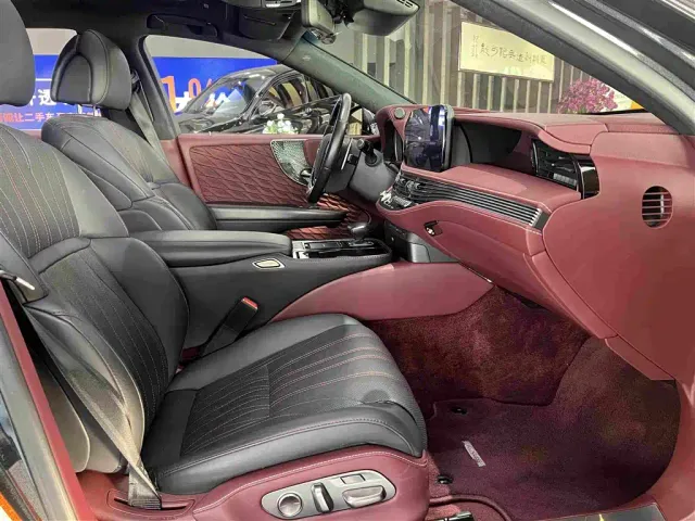 Lexus LS — Фото автомобиля 11