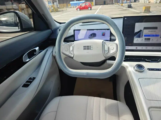 Geely Galaxy E5 — Фото автомобиля 11