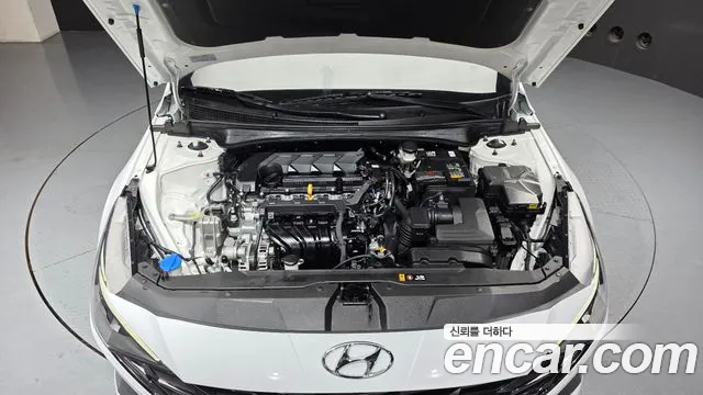 Hyundai Avante CN7 — Фото автомобиля 9