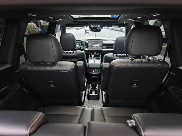GAC Trumpchi GS8 — Фото автомобиля 21
