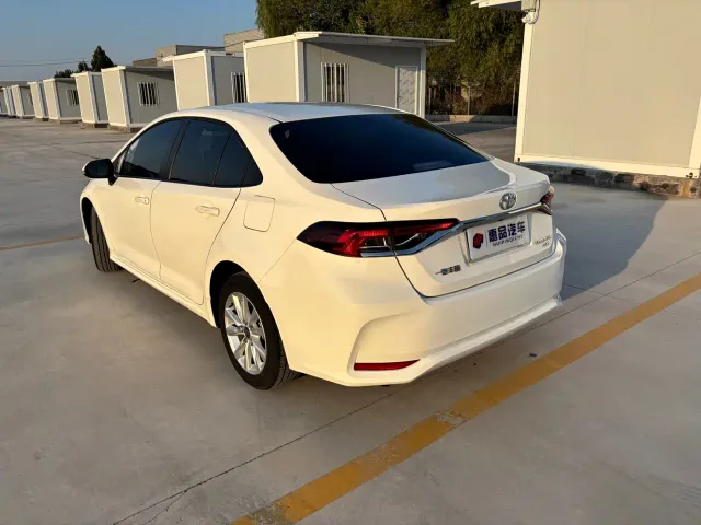 Toyota Corolla — Фото автомобиля 2