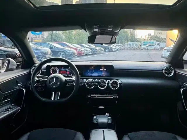 Mercedes-Benz A-Class — Фото автомобиля 19