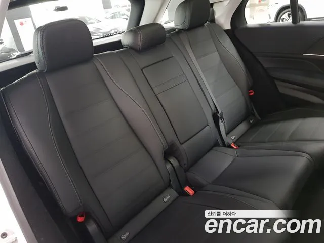 Mercedes-Benz GLE-Class — Фото автомобиля 10