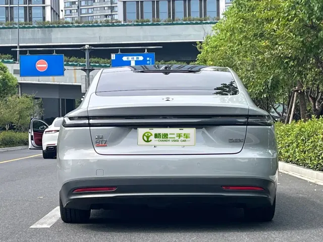 Nio ET7 — Фото автомобиля 4