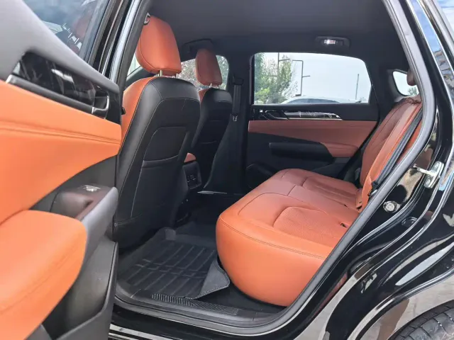 Wuling Starlight — Фото автомобиля 5