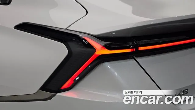 Kia K8 (New) Hybrid — Фото автомобиля 8
