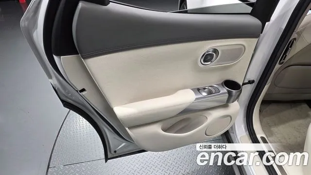 Genesis GV60 — Фото автомобиля 25