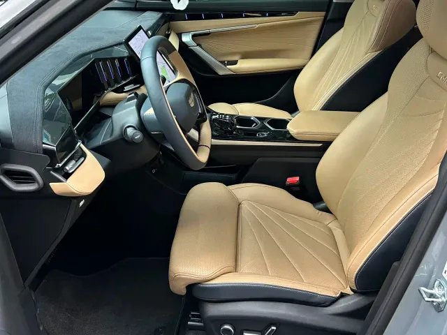 Geely Boyue L — Фото автомобиля 10