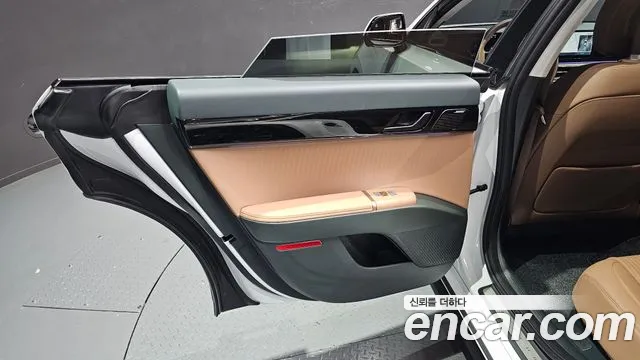 Hyundai Grandeur GN7 — Фото автомобиля 14
