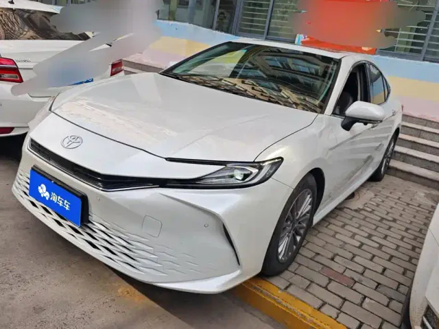 Фотография автомобиля — Toyota Camry