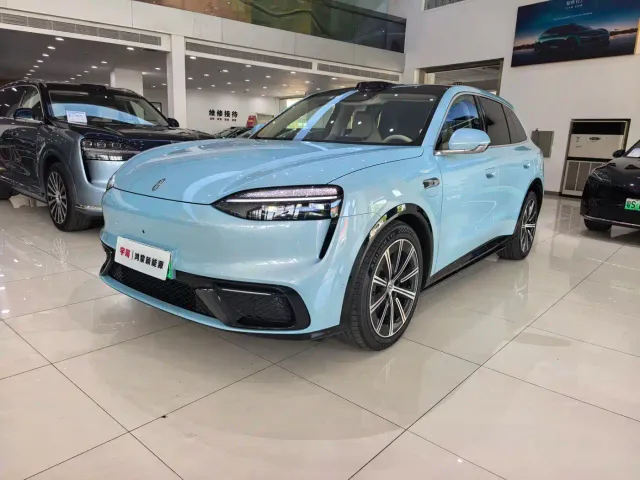 Фотография автомобиля — Aito M6