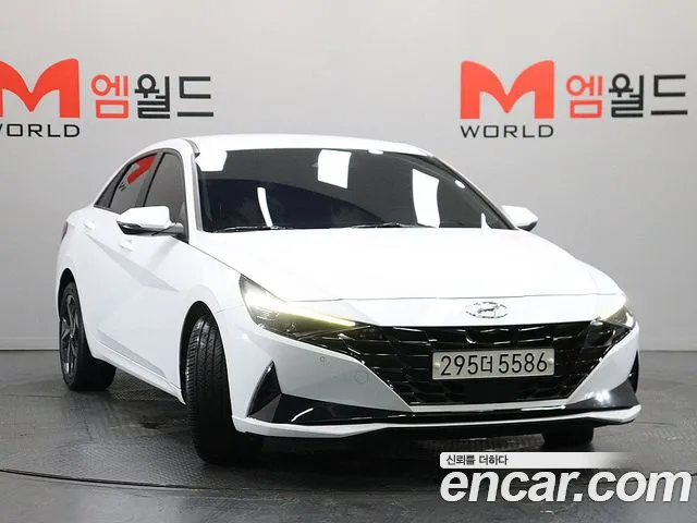 Hyundai Avante CN7 — Фото автомобиля 2