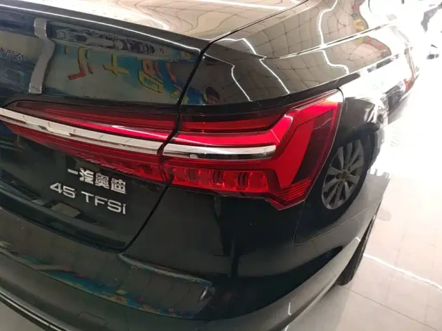 Audi A6L — Фото автомобиля 7