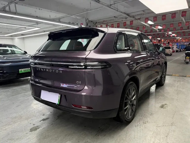 Leapmotor C10 — Фото автомобиля 10