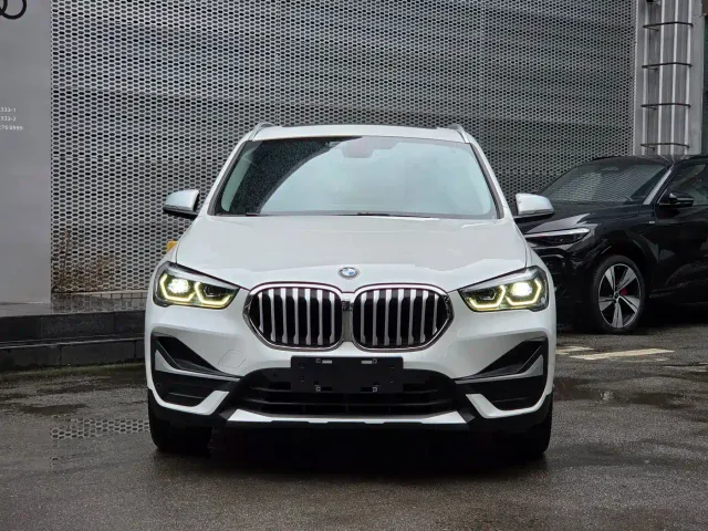 BMW X1 — Фото автомобиля 2