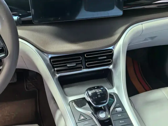 BYD Song Pro — Фото автомобиля 10
