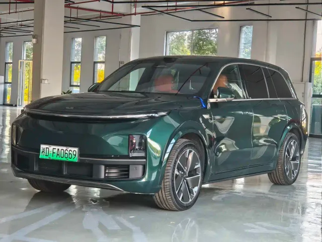 Фотография автомобиля — Li Auto L9