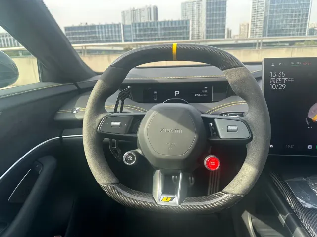 Xiaomi SU7 Ultra — Фото автомобиля 15