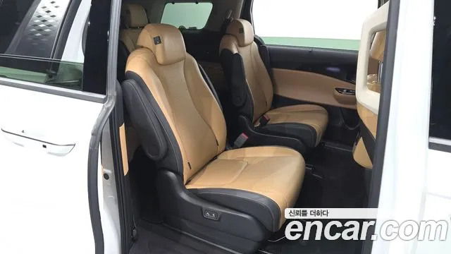 Kia Carnival 4th Gen — Фото автомобиля 12