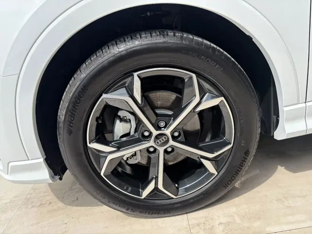 Audi Q3 Sportback — Фото автомобиля 30