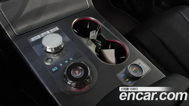 Genesis GV80 — Фото автомобиля 12