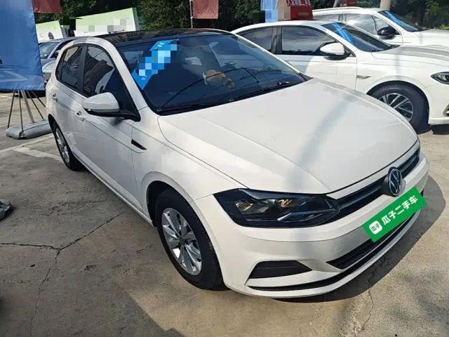 Volkswagen Polo — Фото автомобиля 3