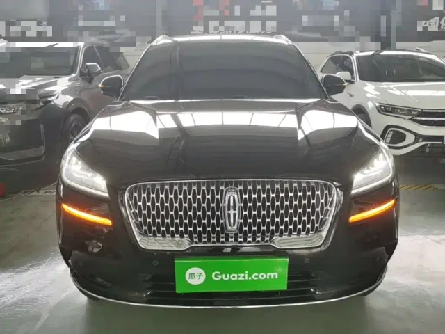 Lincoln Corsair — Фото автомобиля 2