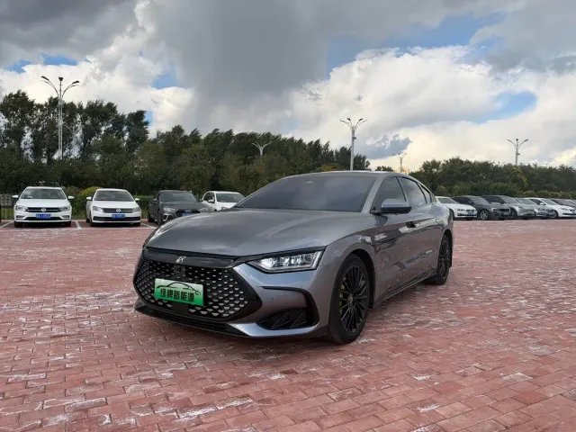 BYD Han — Фото автомобиля 3
