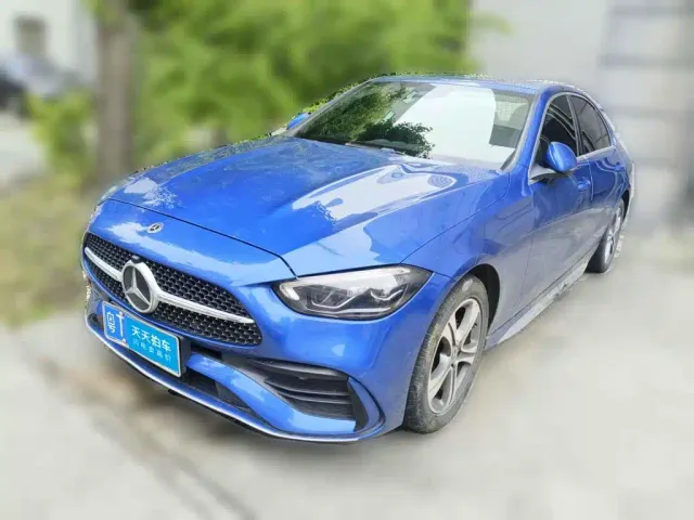 Фотография автомобиля — Mercedes-Benz C-Class