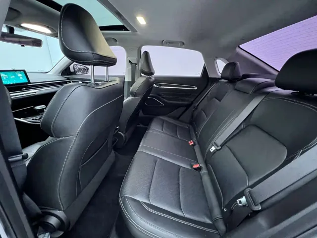 Geely Emgrand — Фото автомобиля 11