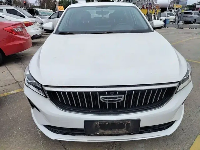 Geely Emgrand — Фото автомобиля 2