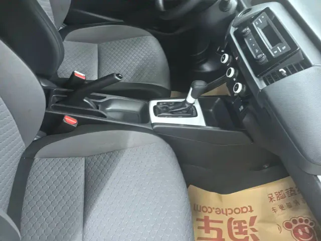 Honda Fit — Фото автомобиля 4