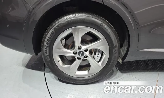 Genesis GV70 — Фото автомобиля 5