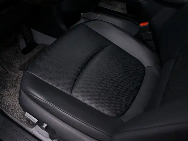 Toyota Sienna — Фото автомобиля 16