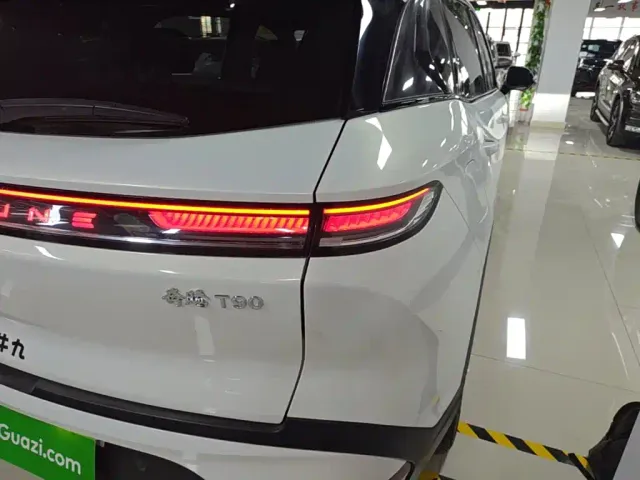 Bestune T90 — Фото автомобиля 23