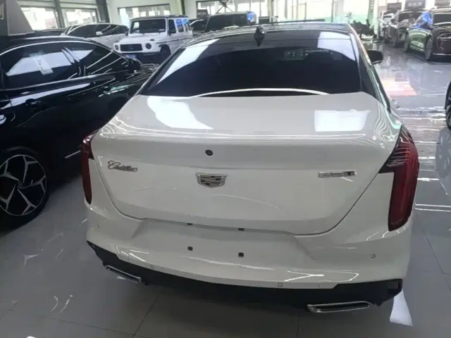 Cadillac CT4 — Фото автомобиля 5
