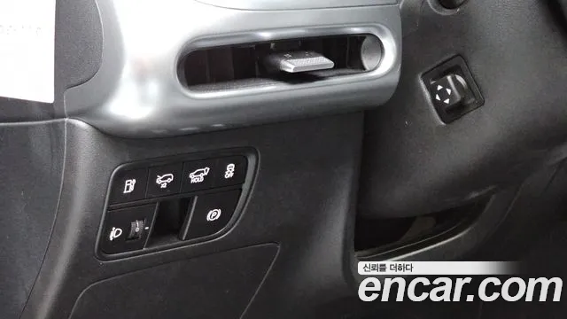 Hyundai Ioniq 9 — Фото автомобиля 13