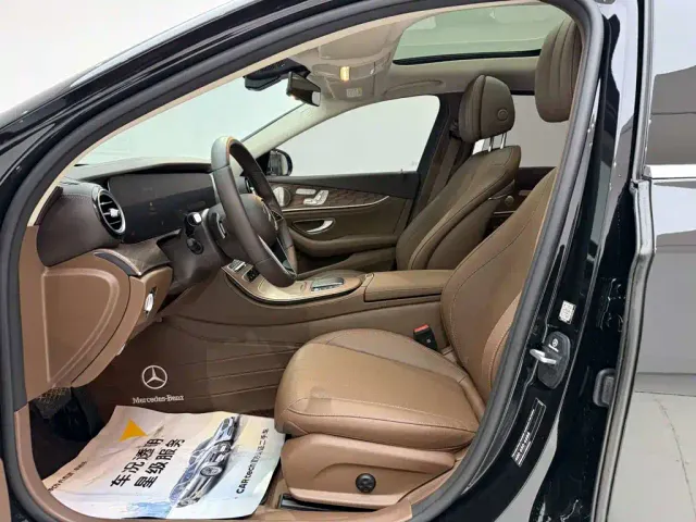 Mercedes-Benz E-Class — Фото автомобиля 15
