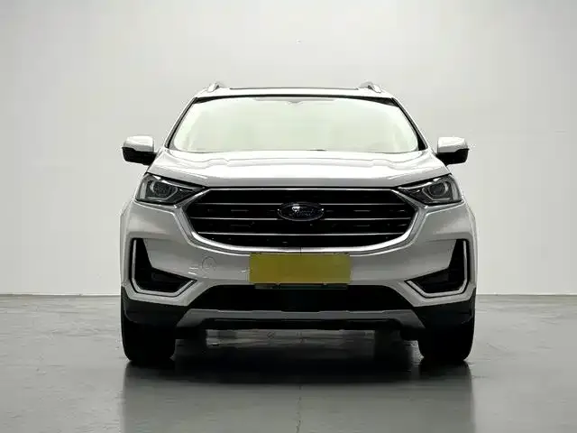 Ford Edge — Фото автомобиля 2