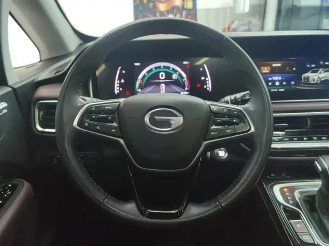 GAC Trumpchi M6 — Фото автомобиля 15