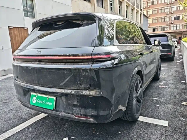 Li Auto L8 — Фото автомобиля 6