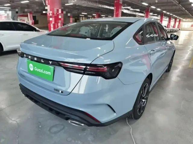 Geely Binrui — Фото автомобиля 6